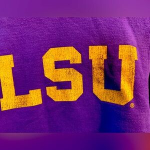 Women’s LSU purple sweatshirt